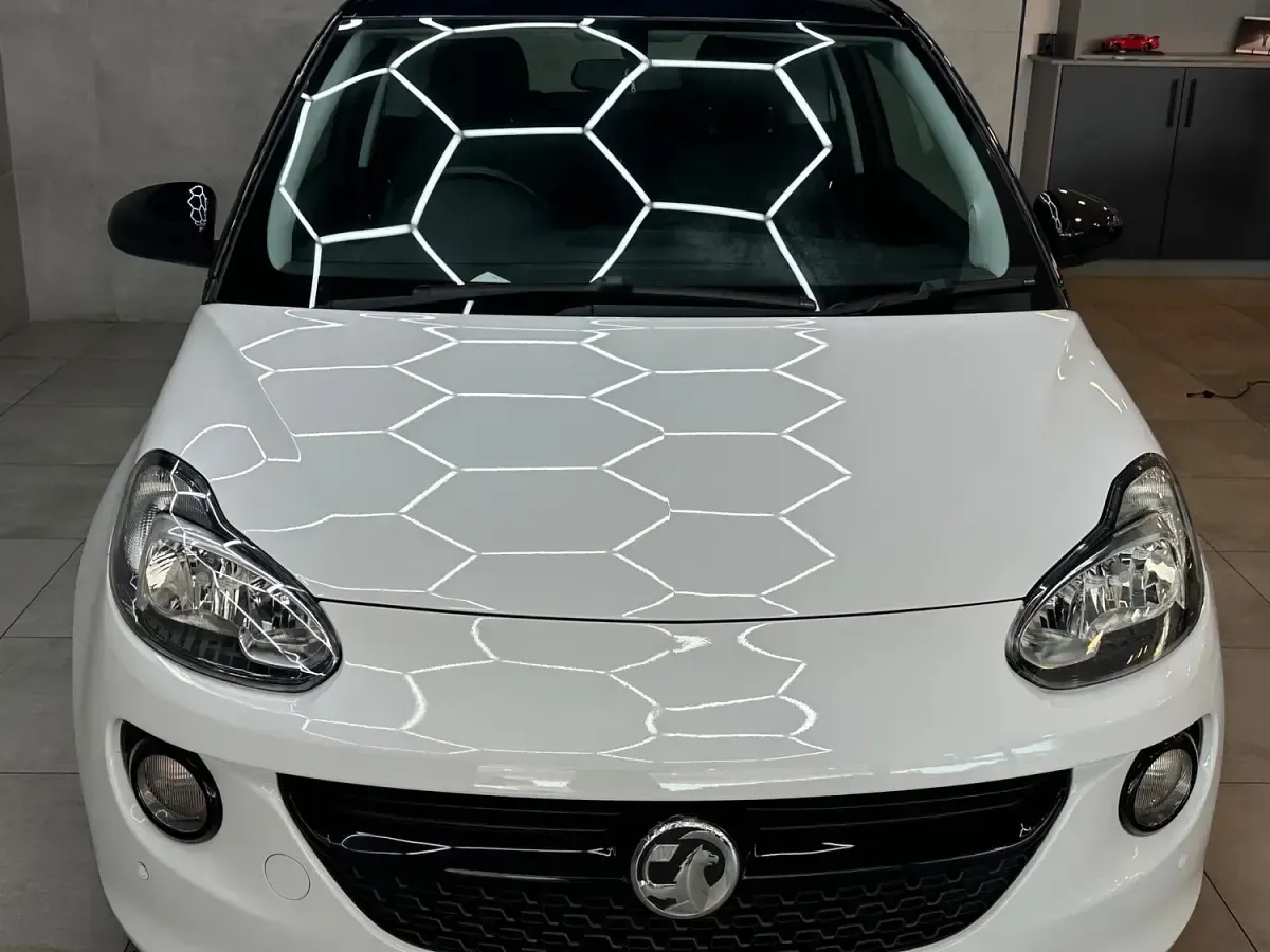 Used Vauxhall Adam S 70 HP (51 kW) 2018 White Hatchback
