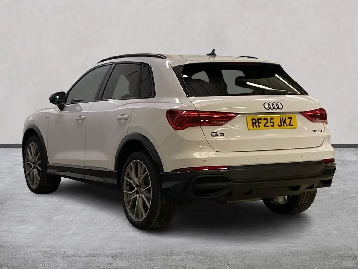 Used Audi Q3 Black Edition 150 HP (110 kW) 2025 White SUV
