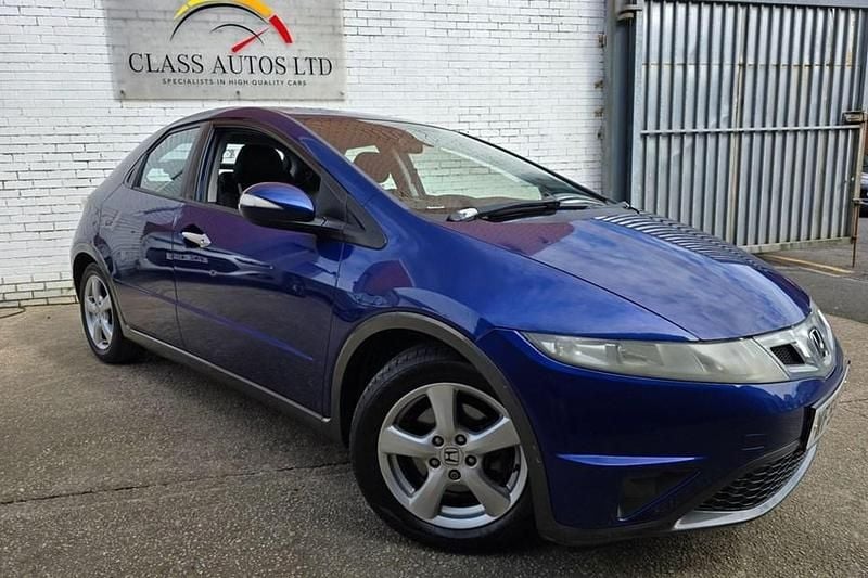 Begagnad Honda Civic SE 140 HK (102 kW) 2009 Blå Halvkombi