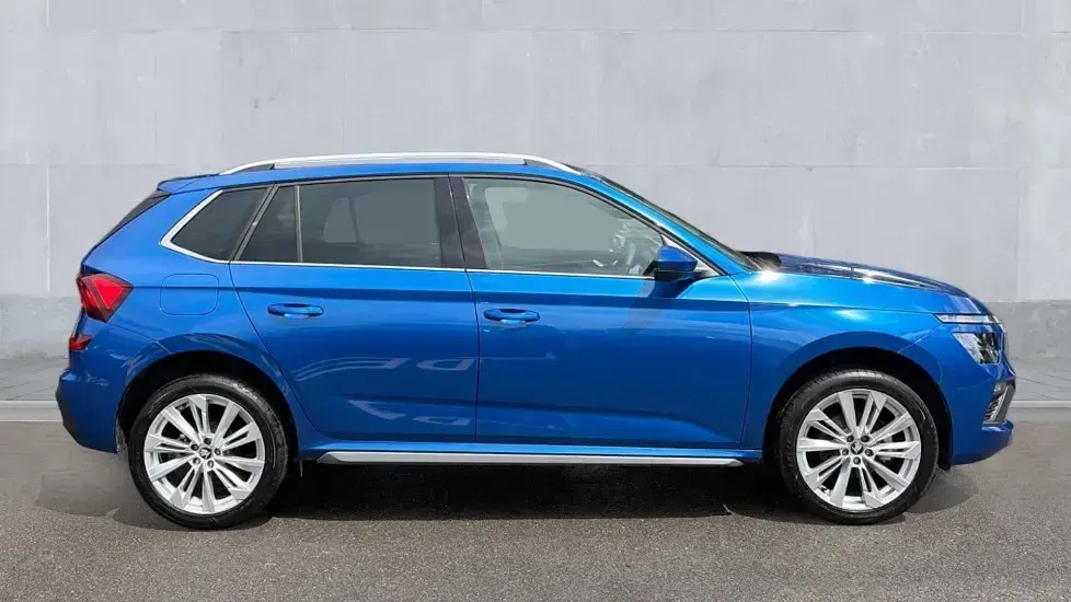 Used Skoda Kamiq SE L 150 HP (110 kW) 2025 Race blue metallic SUV