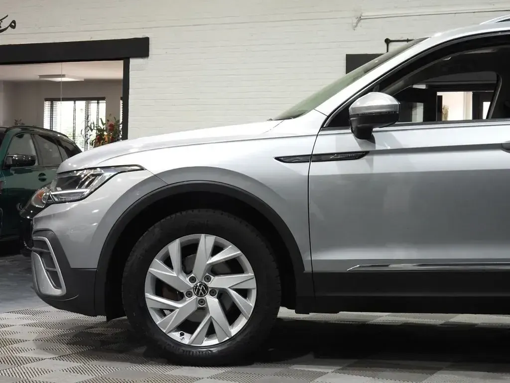 Used VW Tiguan Allspace S 150 HP (110 kW) 2023 Silver SUV