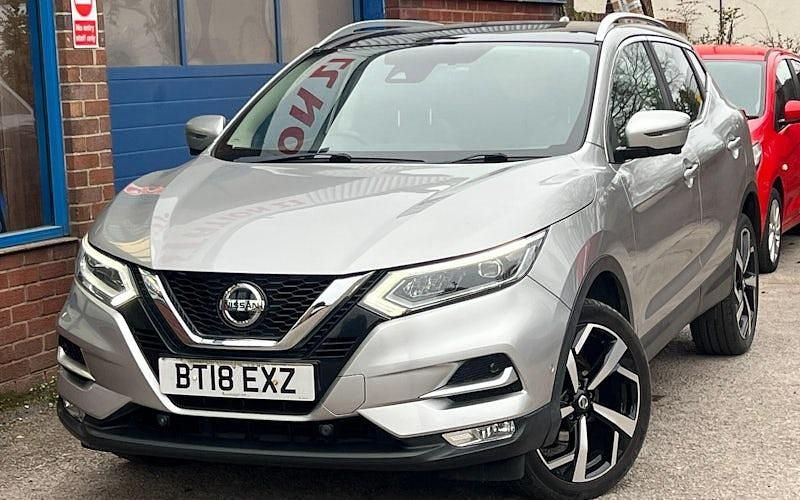 Used Nissan Qashqai Tekna 110 HP (80 kW) 2018 Silver SUV