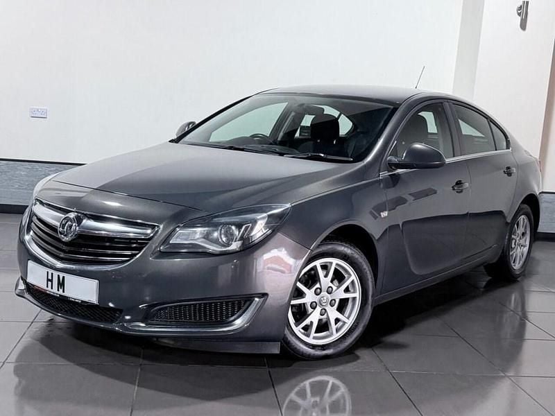 Used Vauxhall Insignia Design Edition 2015 Grey Hatchback