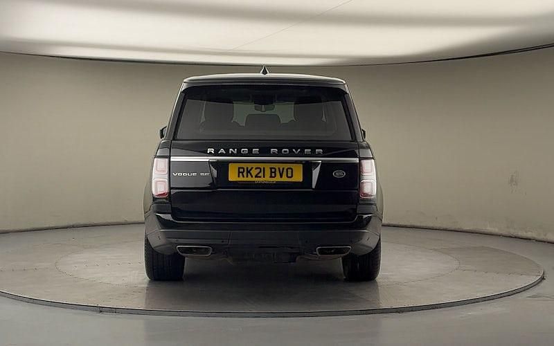 Used Land Rover Range Rover Vogue SE 300 HP (220 kW) 2021 Santorini black SUV