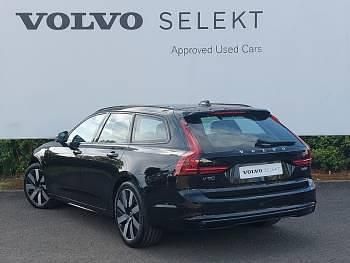 New Volvo V90 Plus 350 HP (257 kW) 2025 Black Estate