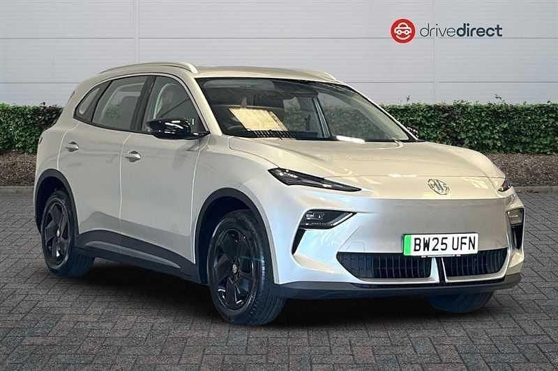 Metallic cosmic silver New 2025 MG S5 SE SUV | £20,230 (Good price) - Image 1/4