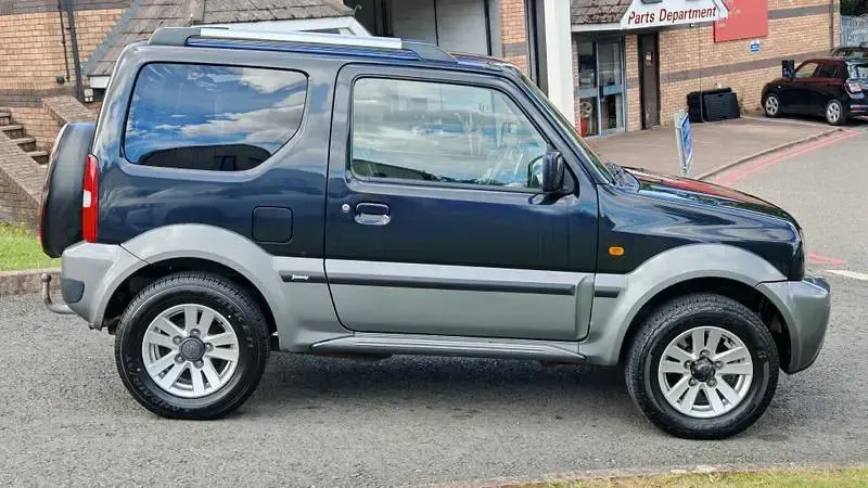 Used Suzuki Jimny SZ4 83 HP (61 kW) 2012 Black SUV