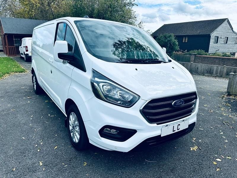 White Used 2022 Ford Transit Custom Limited Van | £12,495 (Super price) - Image 1/4