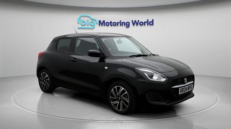 Used 2023 Suzuki Swift SZ-L Hatchback | £13,074 (Fair price) - Image 1/4