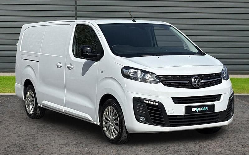 Used Vauxhall Vivaro S 101 HP (74 kW) 2023 White MPV