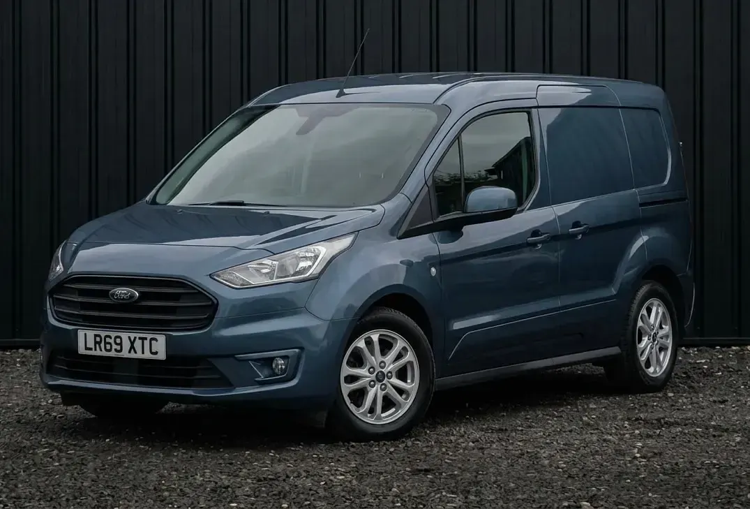 Used Ford Transit Connect Limited 120 HP (88 kW) 2019 Blue MPV