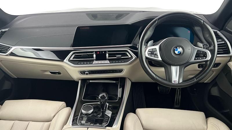 Used BMW X5 M Sport 335 HP (246 kW) 2021 White SUV