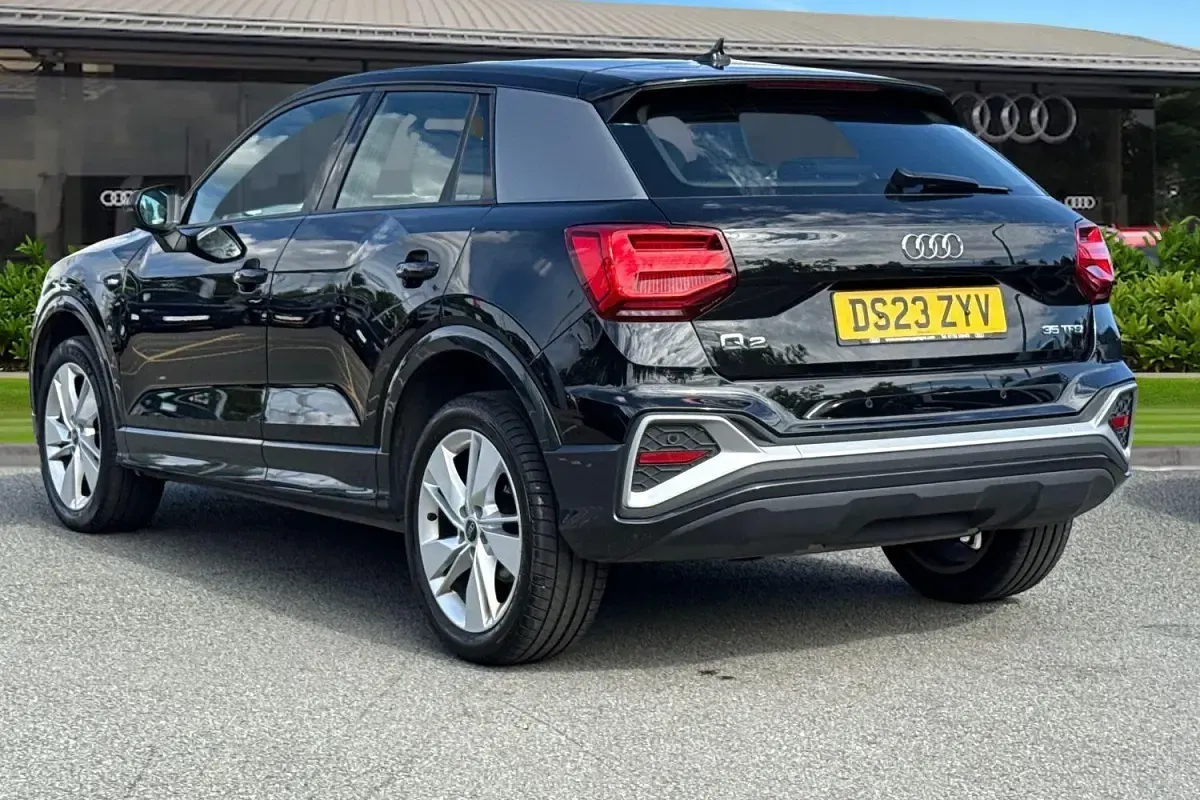 Used Audi Q2 S-Line 150 HP (110 kW) 2023 Black SUV