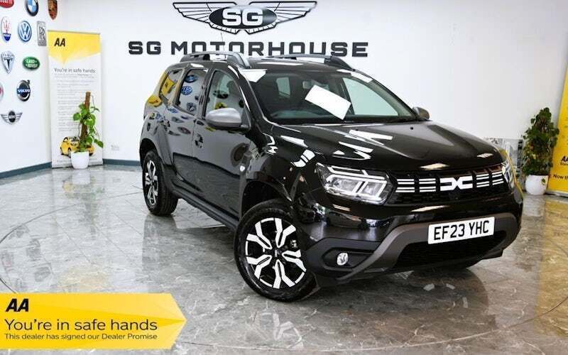 Black Used 2023 Dacia Duster Journey SUV | £14,395 (Fair price) - Image 1/4