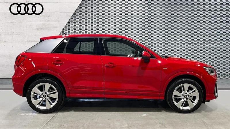 Nuevo Audi Q2 S-Line 150 CV (110 kW) 2026 Rojo SUV