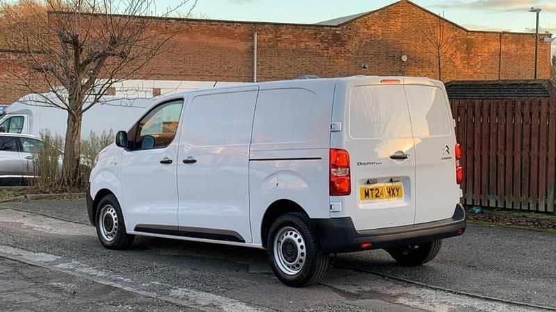 Used Citroën Dispatch 142 HP (104 kW) 2024 White MPV