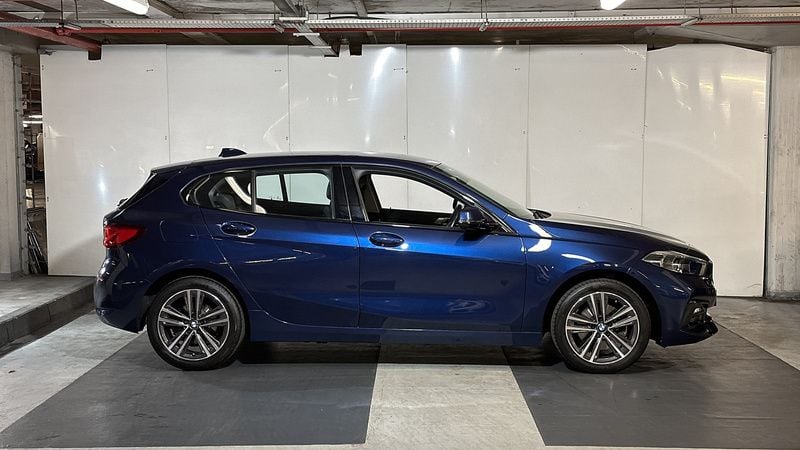 Used BMW 118 Sport Line 138 HP (101 kW) 2020 Blue Hatchback