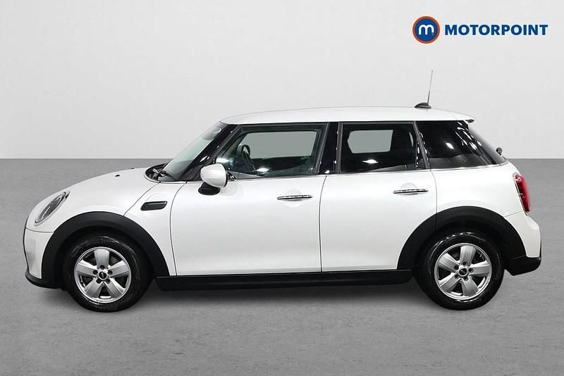 Used Mini Cooper Comfort 2024 White Hatchback