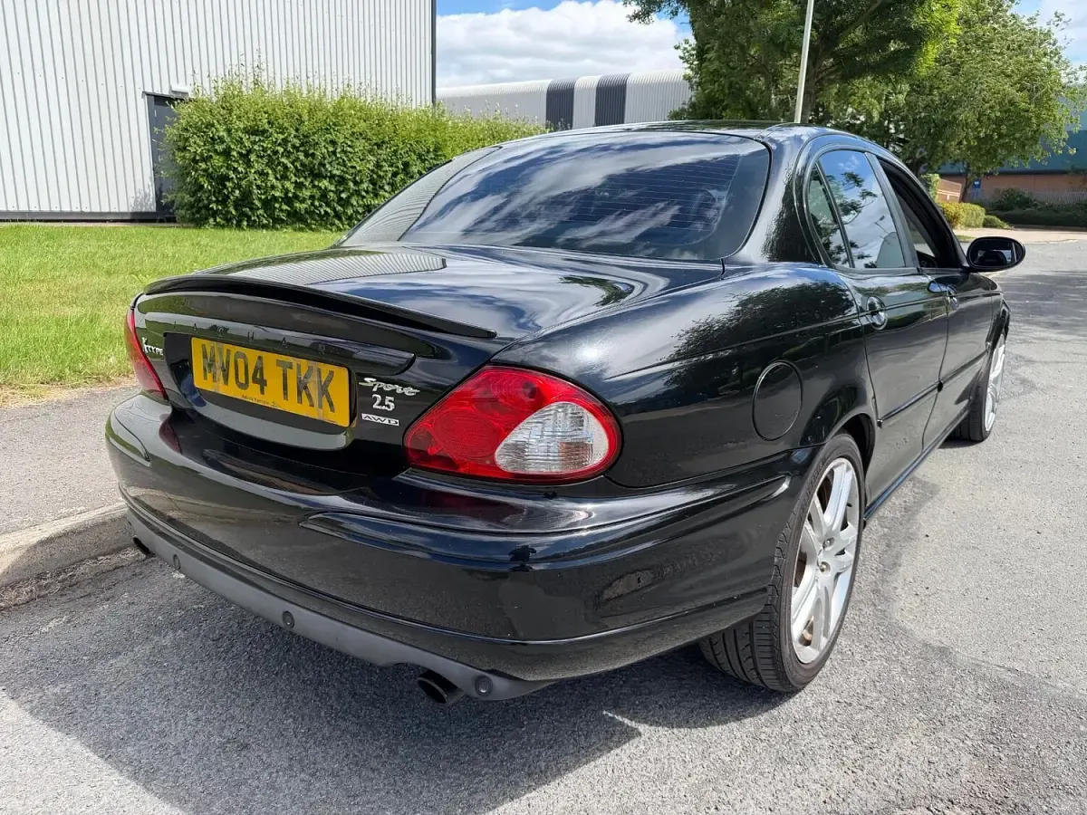 Used Jaguar X-type 196 HP (144 kW) 2004 Black Sedan