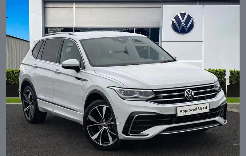 White Used 2022 VW Tiguan Allspace Elegance SUV | £26,490 (Fair price) - Image 1/4