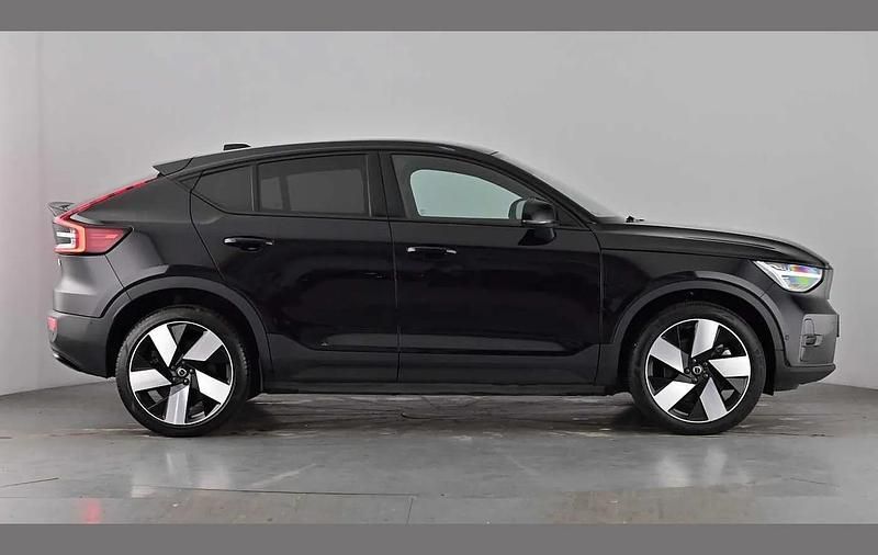 Used Volvo C40 Ultimate 169 kW (231 HP) 2022 Black SUV