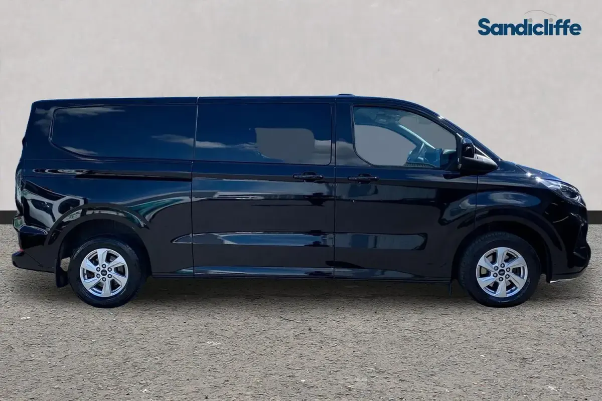 Used Ford Transit Custom Limited 170 HP (125 kW) 2025 Black Van