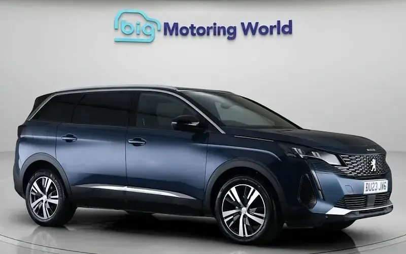 Used Peugeot 5008 Allure+ 131 HP (96 kW) 2023 SUV