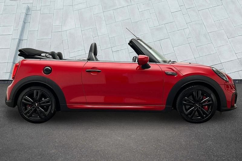 Used Mini John Cooper Works 228 HP (167 kW) 2024 Red Hatchback