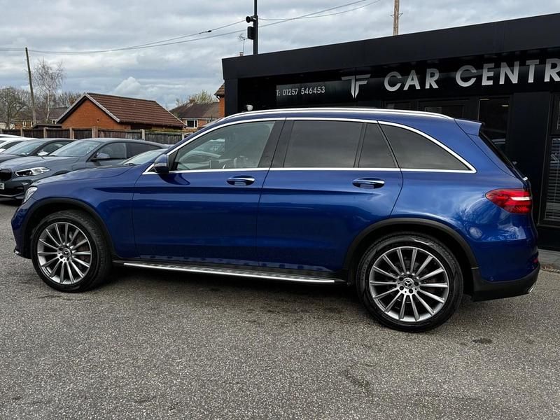 Used Mercedes GLC250 AMG Line Premium 204 HP (150 kW) 2018 Blue Estate