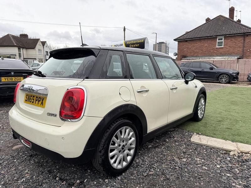 Used Mini Cooper Hatch 2015 White Hatchback