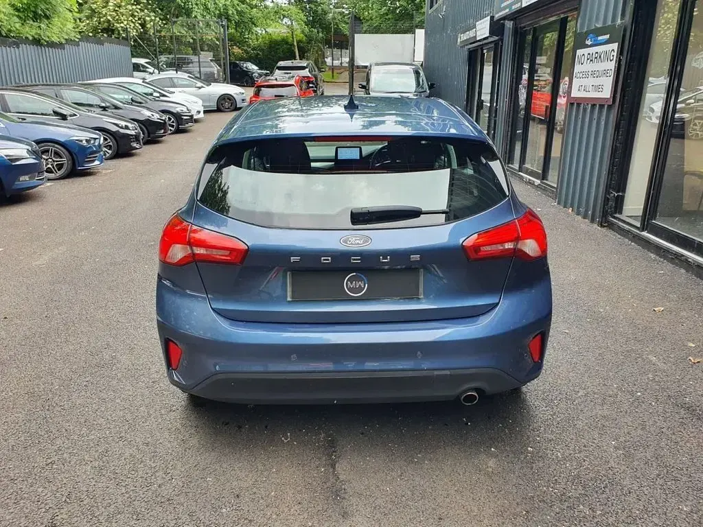 Used Ford Focus Titanium 120 HP (88 kW) 2020 Blue Hatchback