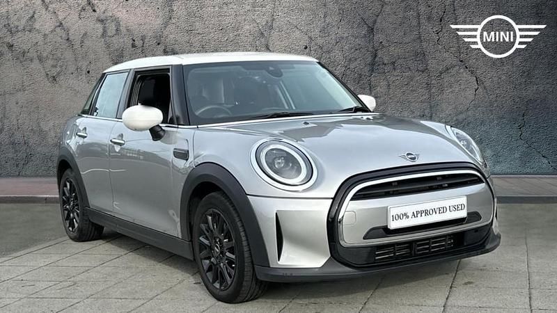 Silver Used 2023 Mini Cooper Classic Hatchback | £18,499 (Fair price) - Image 1/4
