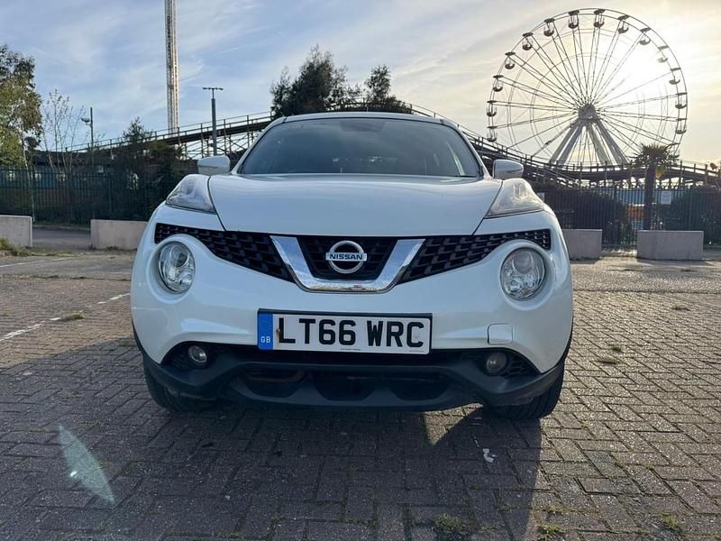 Used Nissan Juke Tekna 2016 White SUV