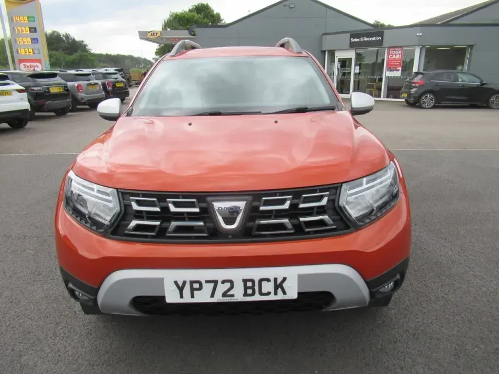 Used Dacia Duster Prestige 115 HP (84 kW) 2022 Orange SUV