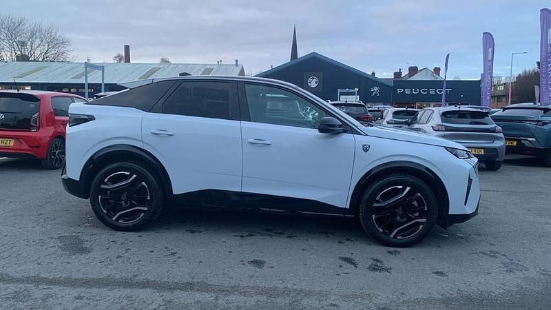 White Used 2025 Peugeot e-3008 GT SUV | £25,732 (Fair price) - Image 1/4
