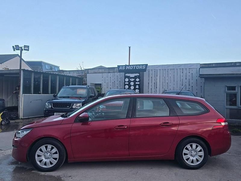 Begagnad Peugeot 308 SW Access 115 HK (84 kW) 2014 Röd Kombi