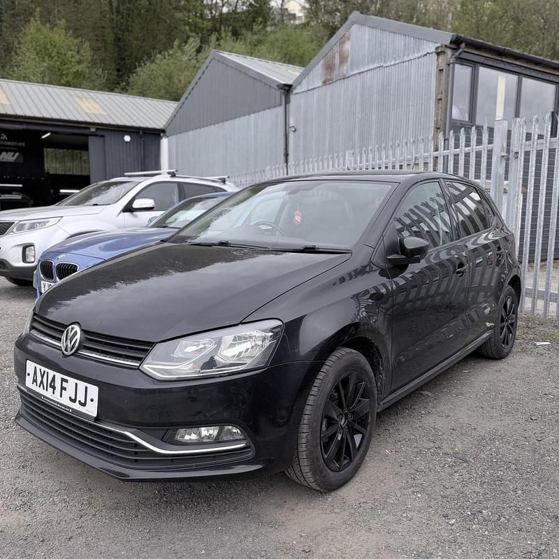 Usado VW Polo SE 90 HP (66 kW) 2014 Preto Citadino