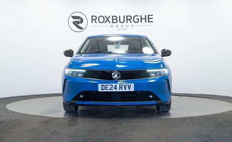 Used Vauxhall Astra Design Edition 130 HP (95 kW) 2024 Blue Hatchback