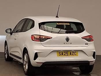 Used Renault Clio V Evolution 143 HP (105 kW) 2025 White Hatchback