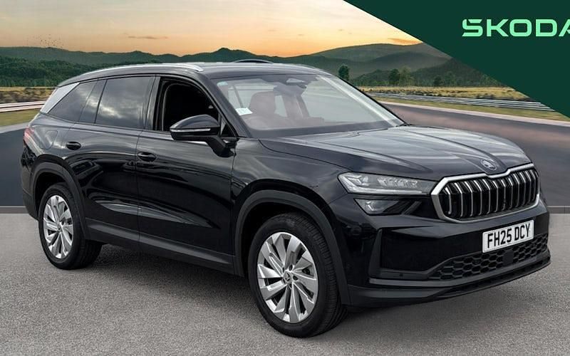 Black magic pearl effect New 2025 Skoda Kodiaq SE L SUV | £37,999 (Fair price) - Image 1/4