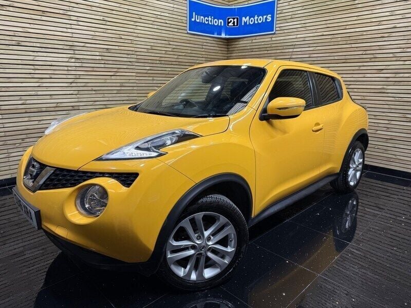 Yellow Used 2016 Nissan Juke N-Connecta SUV | £5,690 (Fair price) - Image 1/4
