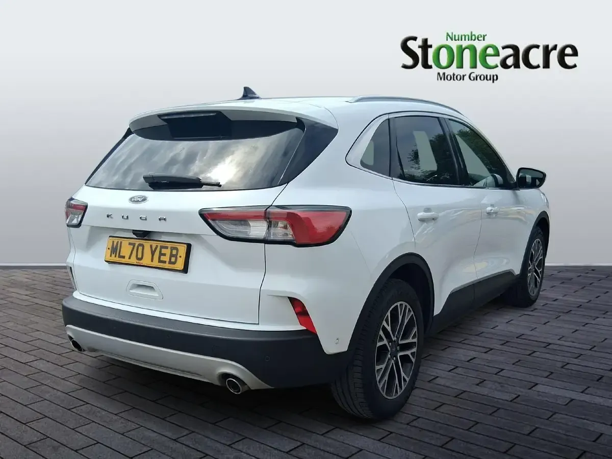 Used Ford Kuga Titanium 150 HP (110 kW) 2020 White SUV