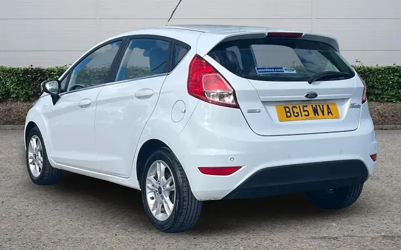 Usado Ford Fiesta Zetec 101 CV (74 kW) 2017 Utilitario