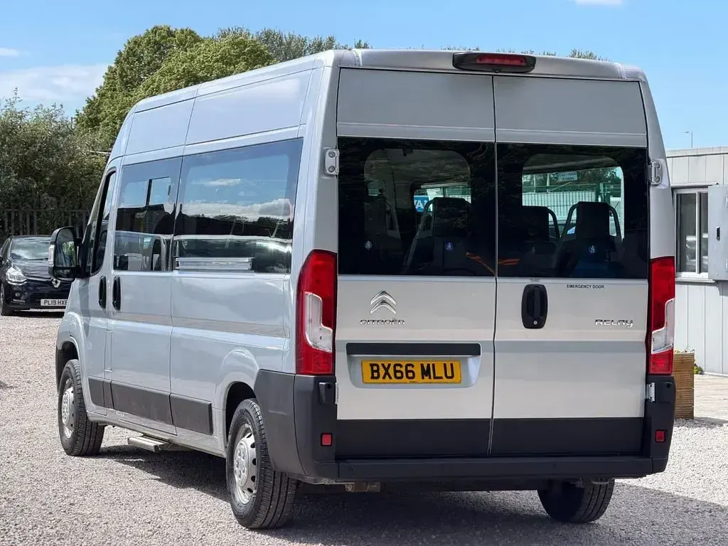 Used Citroën Relay 130 HP (95 kW) 2017 Silver Van
