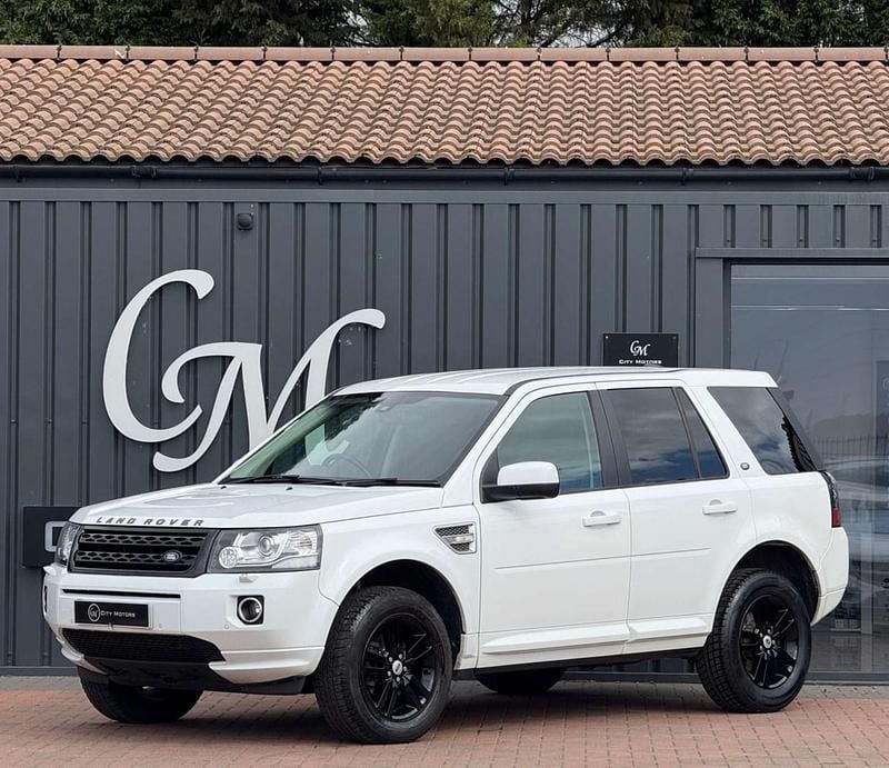 White Used 2014 Land Rover Freelander 2 SUV | £6,790 (Fair price) - Image 1/4