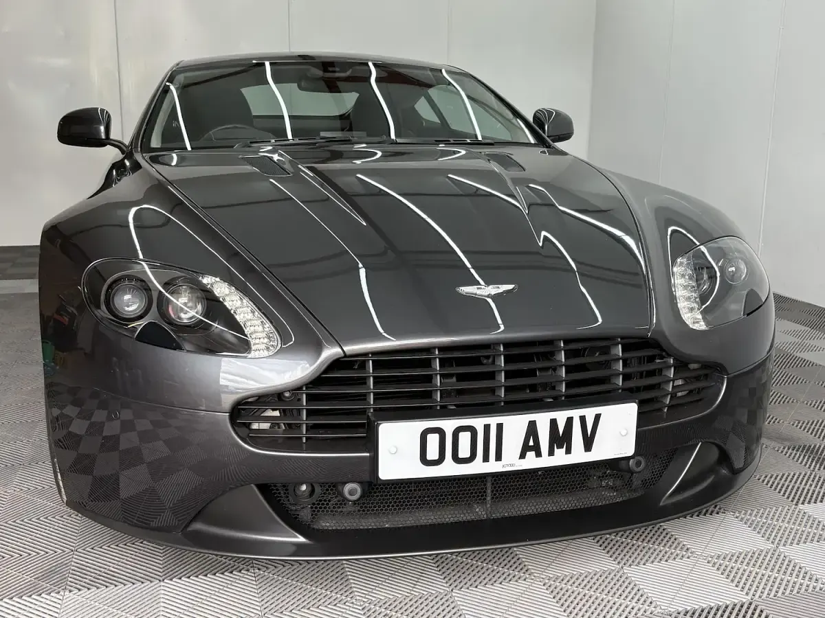 Used Aston Martin Vantage 420 HP (308 kW) 2017 Silver Coupe