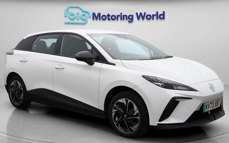Used 2023 MG MG4 EV SE Hatchback | £13,463 (Fair price) - Image 1/4
