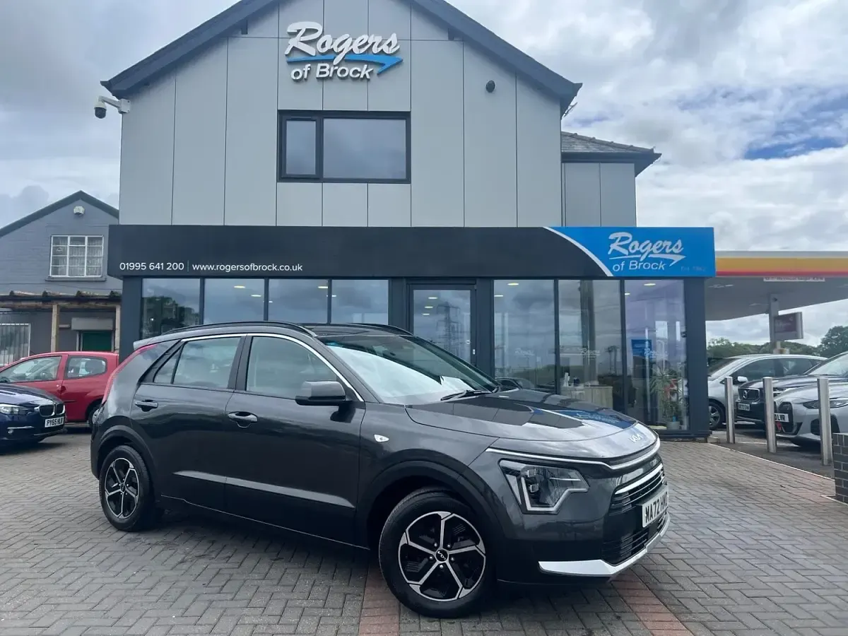 Used Kia Niro 139 HP (102 kW) 2022 Grey SUV