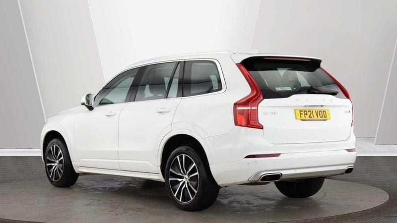 Used Volvo XC90 Momentum 235 HP (172 kW) 2021 White SUV