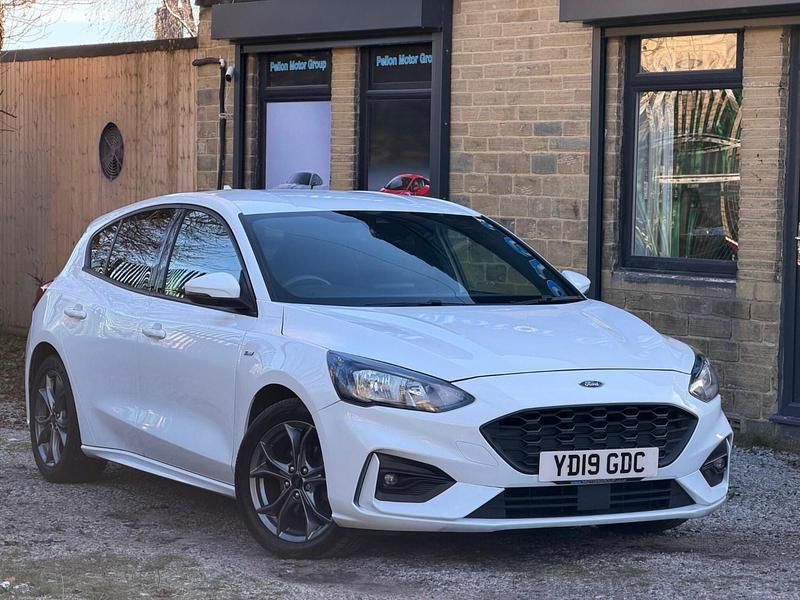 White Used 2019 Ford Focus ST-Line Hatchback | £7,990 (Super price) - Image 1/4